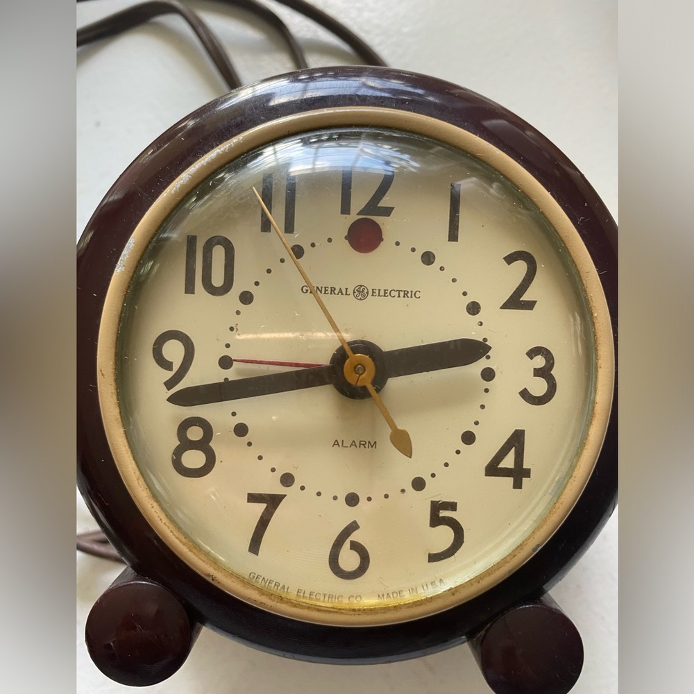 Vintage General Electric alarm. Clock
